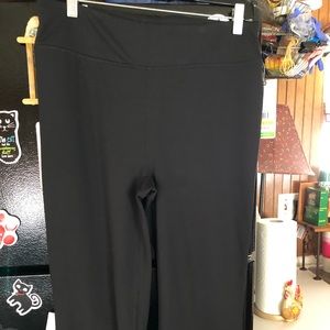 Gaiam NWT Yoga Pants, Size Large
